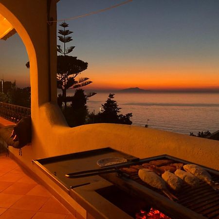 Bilocale Panoramico “Lo Sguardo” Appartement Massa Lubrense Buitenkant foto