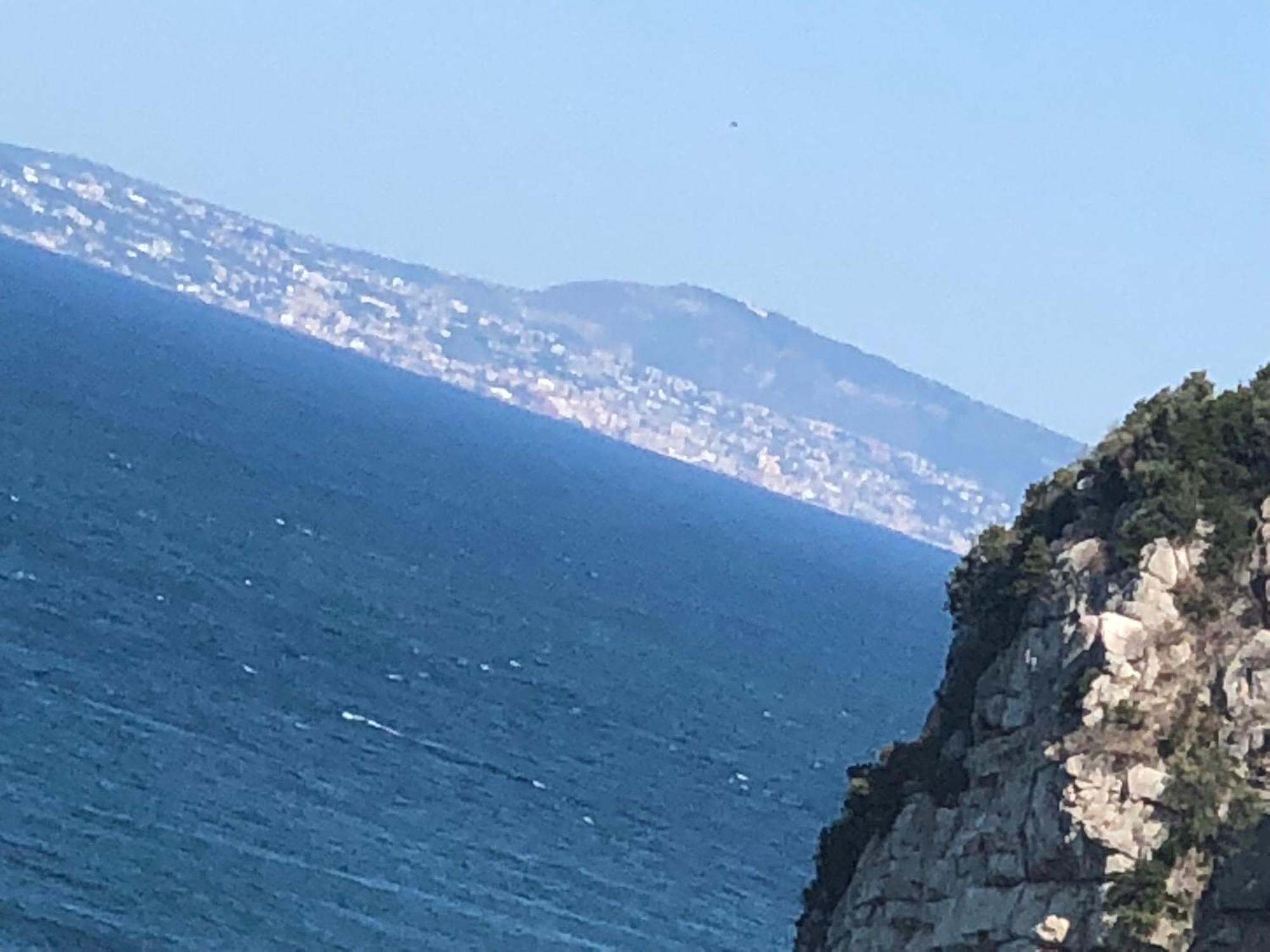 Bilocale Panoramico “Lo Sguardo” Appartement Massa Lubrense Buitenkant foto