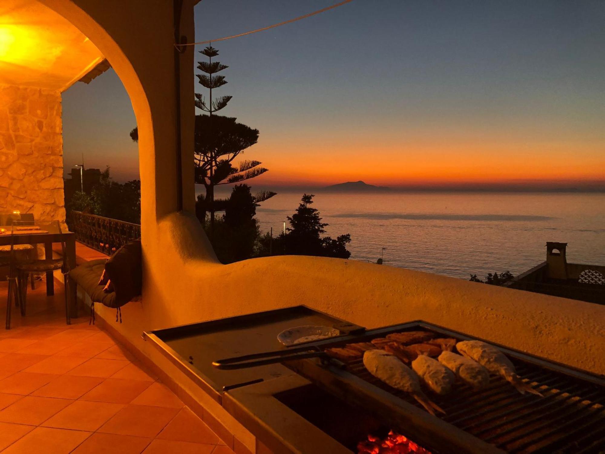 Bilocale Panoramico “Lo Sguardo” Appartement Massa Lubrense Buitenkant foto